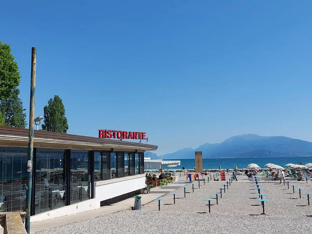Appartamento Oasi Verde Lago Desenzano del Garda Italy