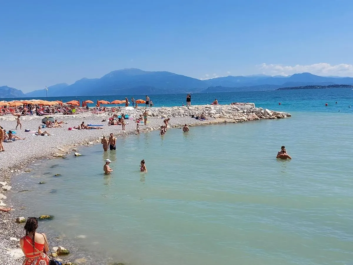 Appartamento Oasi Verde Lago Desenzano del Garda Apartment