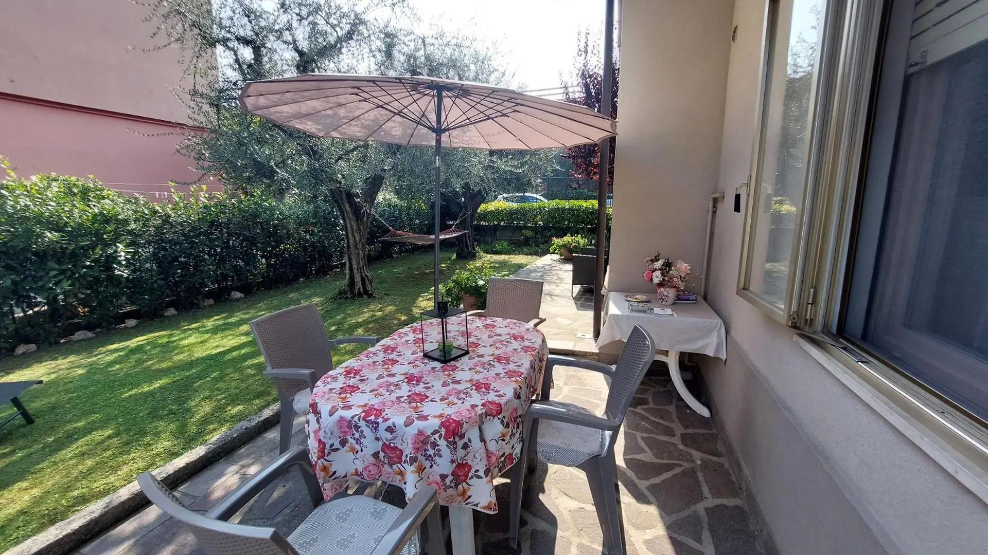 Apartment Appartamento Oasi Verde Lago Desenzano del Garda